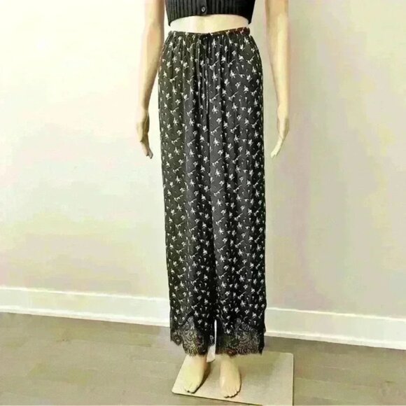 Pants - Victoria’s Secret Victoria Secret Black floral lace hem wide leg pants trousers